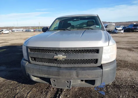 2011 Chevrolet Silverado 1500 Work Truck z USA, uszkodzony, nr VIN 1GCRCPEX4BZ117110